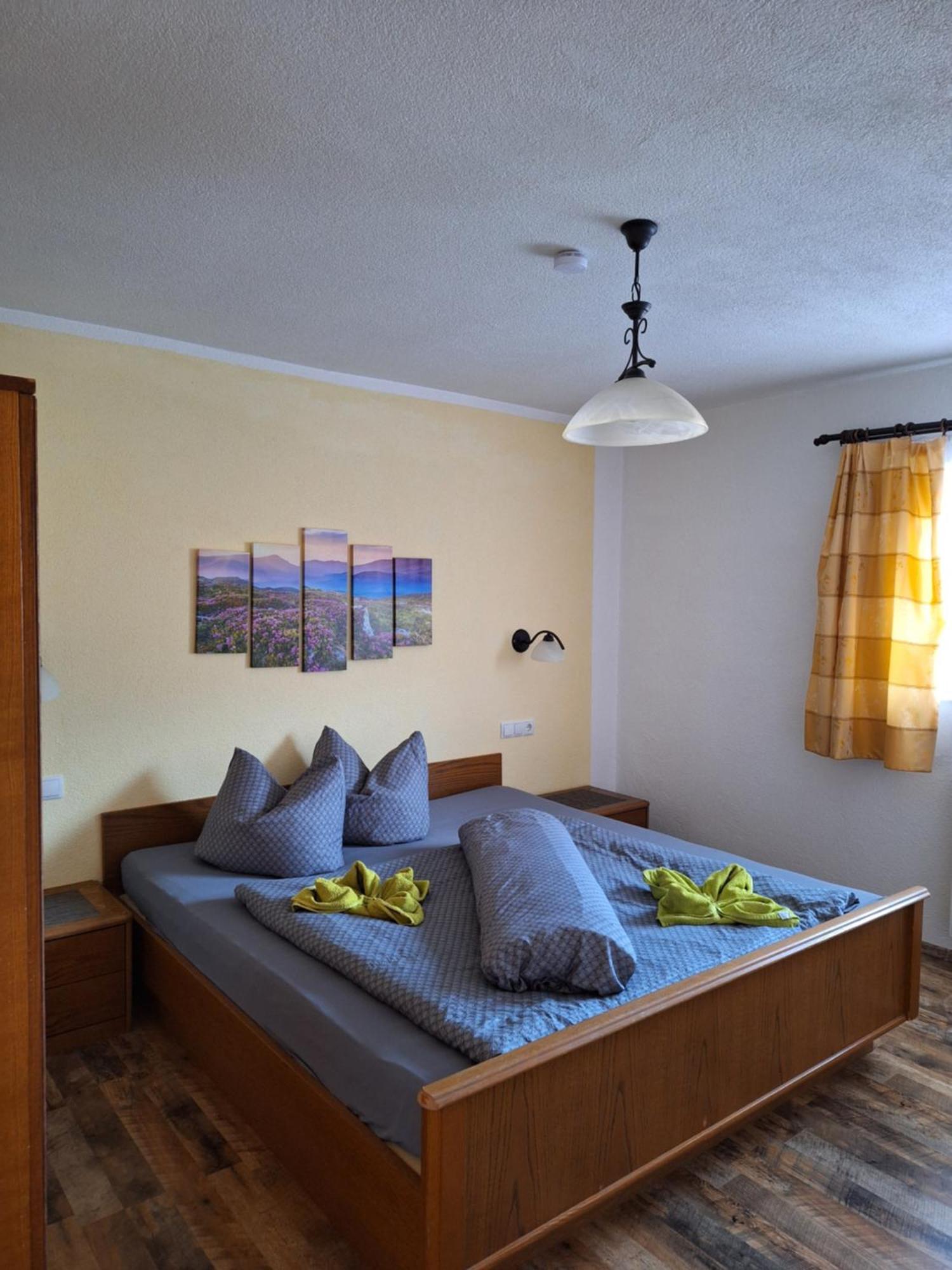 Ferienhof Bichlhof Arzl im Pitztal Room photo